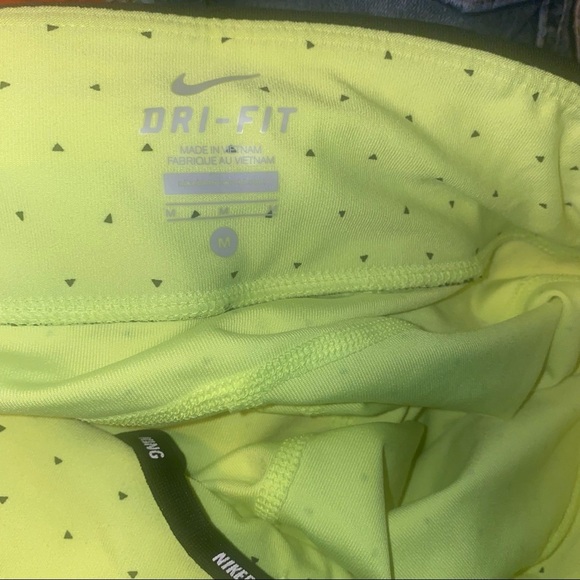 Women Nike neon yellow black running capris size M - Picture 3 of 3